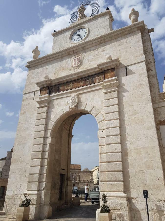 Arco Gentile Bitonto Exterior foto